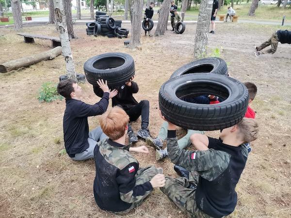 Młłody Komandosa - Mrzeżyno - kolonie dla dzieci www.roza.pl