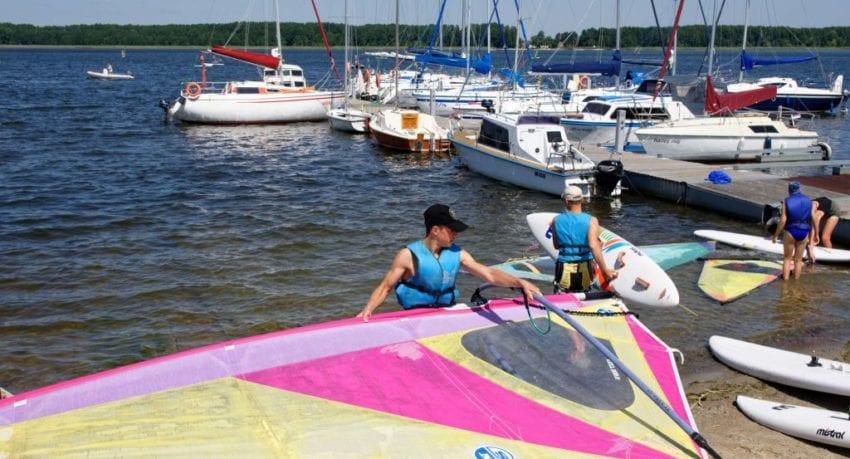 Obóz windsurfingowy - 11 - 18 lat - przygotowanie sprzętu