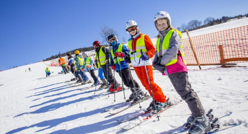 Zimowisko narciarskie Małe Ciche na stoku