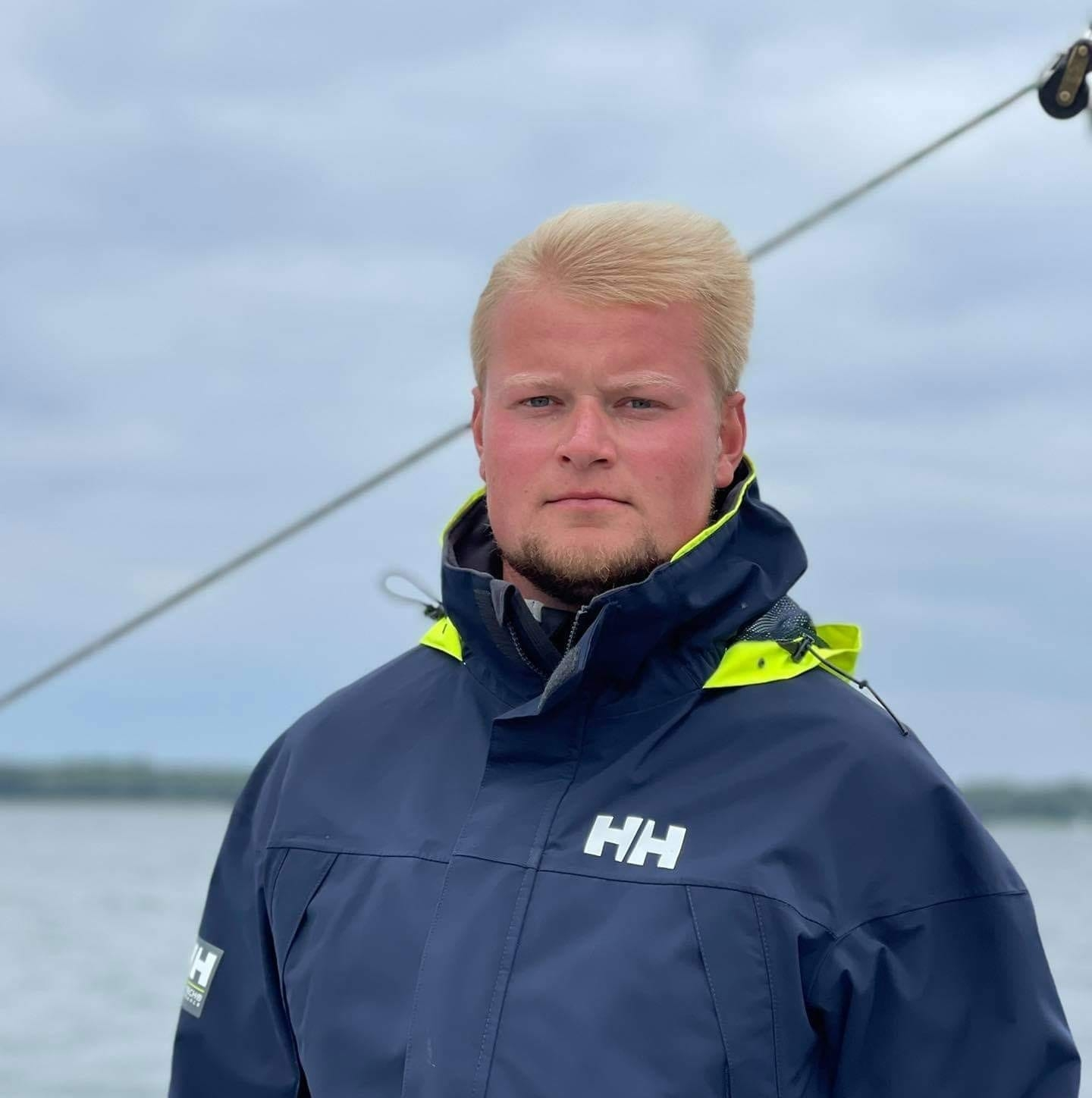 <Strong></noscript>Komandor rejsów PCM</strong><br />
Jest 